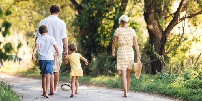 Barefooting in Valle d'Aosta, a sensory experience beneficial for body and mind